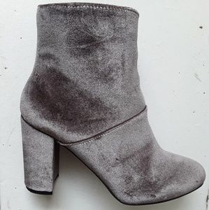 Velvet boots